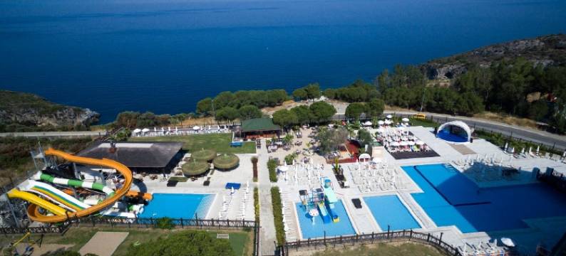 库萨达斯温德姆华美达度假村(Ramada Resort by Wyndham Kusadasi)图片