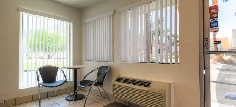 棕榈泉兰乔米拉日6号汽车旅馆(Motel 6 Rancho Mirage, CA - Palm Springs)图片