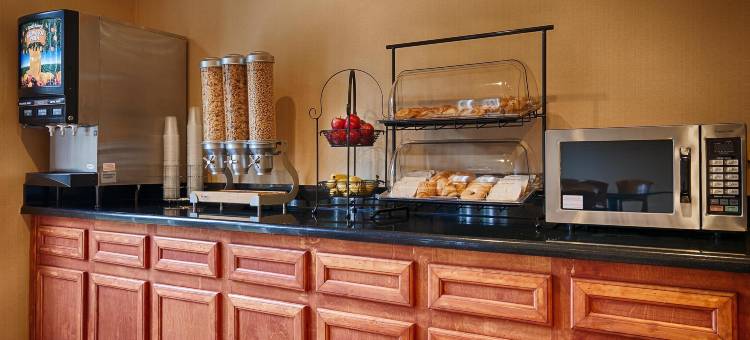 克里夫兰贝斯特韦斯特套房酒店(Best Western Cleveland Inn  Suites)图片