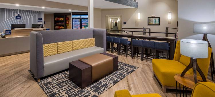 贝斯特韦斯特罕布什尔套房酒店(Best Western Hampshire Inn  Suites)图片