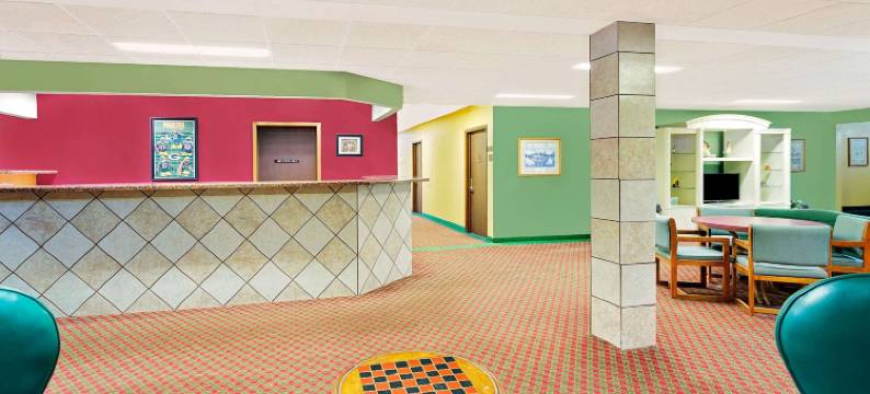 斯特金湾速8酒店(Super 8 by Wyndham Sturgeon Bay)图片