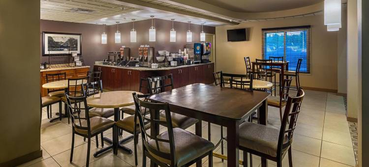 车纳河贝斯特韦斯特优质酒店(Best Western Plus Chena River Lodge)图片