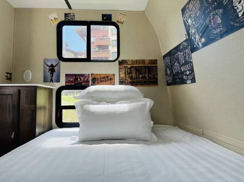 海坨山谷酒店房车