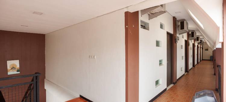 茂物阿玛丽利斯圣都城市景观酒店(Urbanview Hotel Amarilis Sentul Bogor by RedDoorz)图片