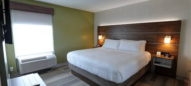 多伦多机场西智选假日套房酒店(Holiday Inn Express & Suites TORONTO AIRPORT WEST by IHG)图片