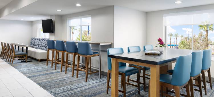 拉斯维加斯体育场区域智选假日酒店(Holiday Inn Express Las Vegas - Stadium Area)图片