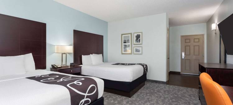 北那不勒斯博尼塔斯普林斯拉昆塔温德姆套房酒店(La Quinta Inn & Suites by Wyndham Bonita Springs Naples N.)图片