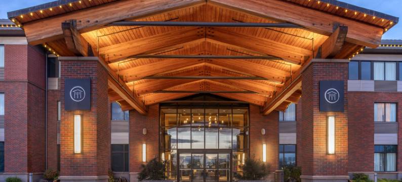 巨石瀑布贝斯特韦斯特精品酒店(Best Western Premier Boulder Falls Inn)图片