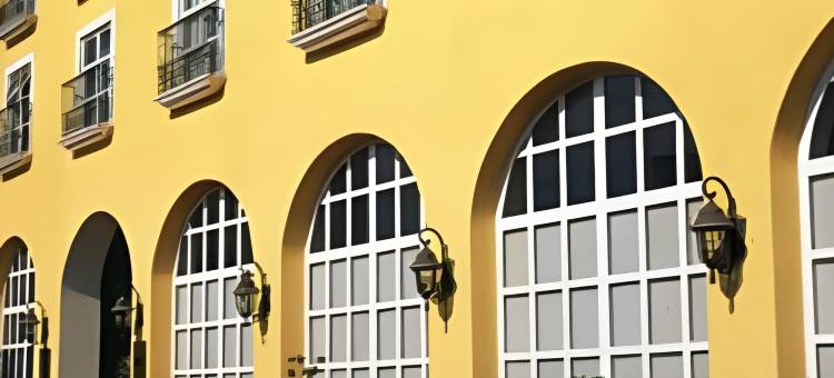 托卢卡中心嘉年华酒店(Fiesta Inn Toluca Centro)图片