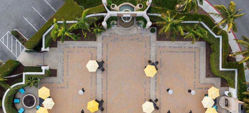 纽波特海滩万丽酒店(Renaissance Newport Beach Hotel)图片