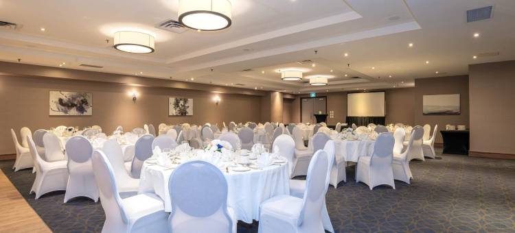 桑德曼标志米西索加酒店(Sandman Signature Mississauga Hotel)图片