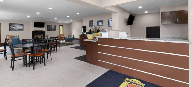 布里奇波特速8酒店(Super 8 by Wyndham Bridgeport/Clarksburg Area)图片