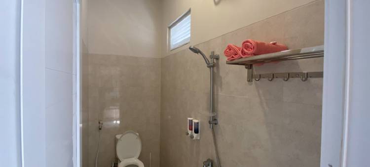 RedDoorz at Araya House Ngawi图片