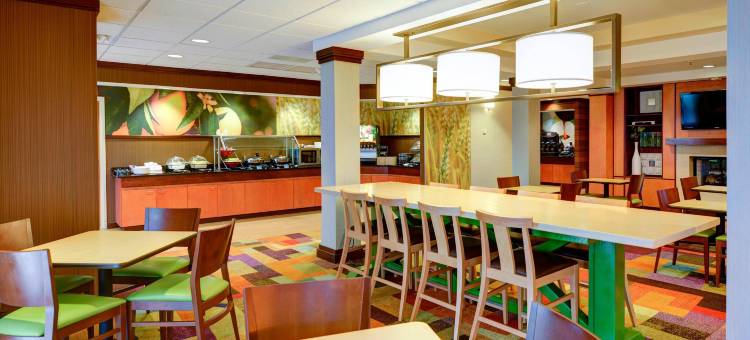 沃纳罗宾斯万枫套房酒店(Fairfield Inn & Suites Warner Robins)图片