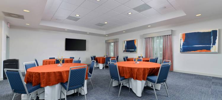 谢尔比欢朋套房酒店(Hampton Inn & Suites Shelby)图片