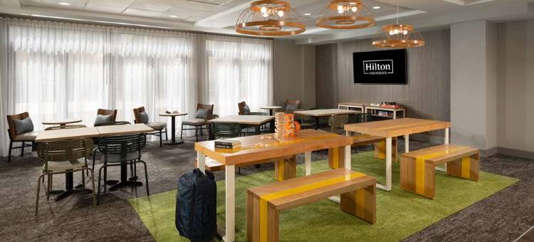 休斯顿布什洲际机场希尔顿Spark酒店(Spark by Hilton Houston Bush Intercontinental Airport)图片