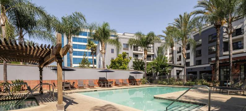 洛杉矶伯班克机场万怡酒店(Courtyard Los Angeles Burbank Airport)图片