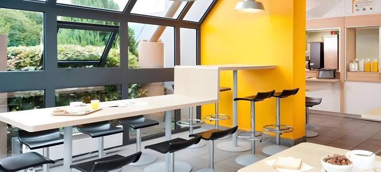 宜必思快捷克莱蒙费朗兰德布雷泽机场酒店(Ibis Budget Clermont-Ferrand le Brézet Aéroport)图片