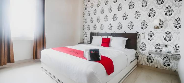 红多兹Plus酒店-近望加锡州立大学(RedDoorz Plus Near Universitas Negeri Makassar)图片