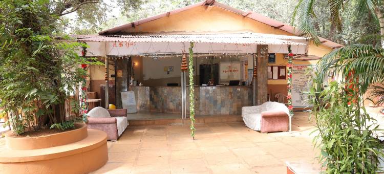 古吉拉特比哈凡酒店(Gujarat Bhavan Hotel)图片