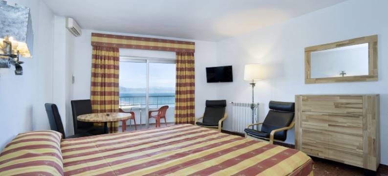 巴约迪洛公寓酒店(Hotel Apartamentos Bajondillo)图片