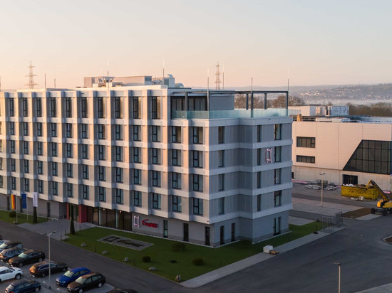 Frames Hotel GmbH = Frames 酒店 GmbH