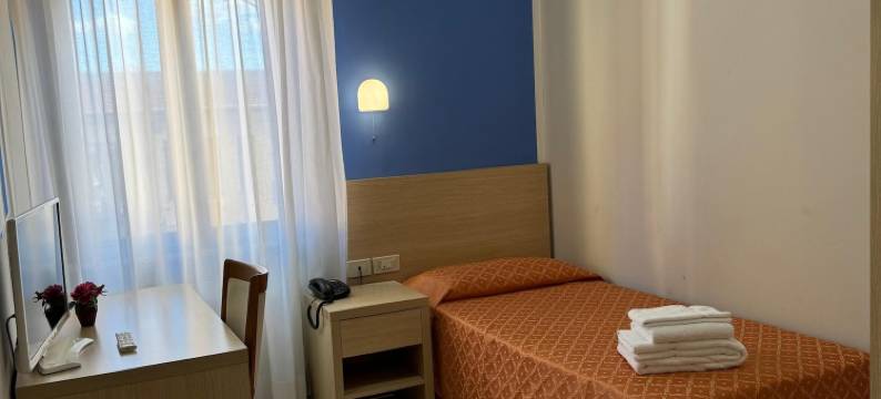 阿雷佐波斯塔旅馆(Albergo la Posta Arezzo)图片