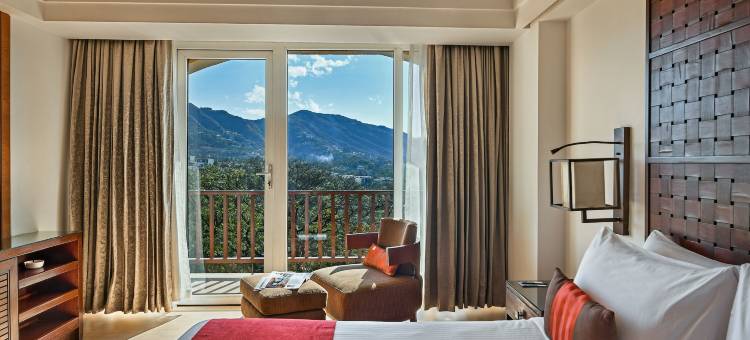 罗娜瓦拉法里亚斯度假村(Fariyas Resort Lonavala)图片