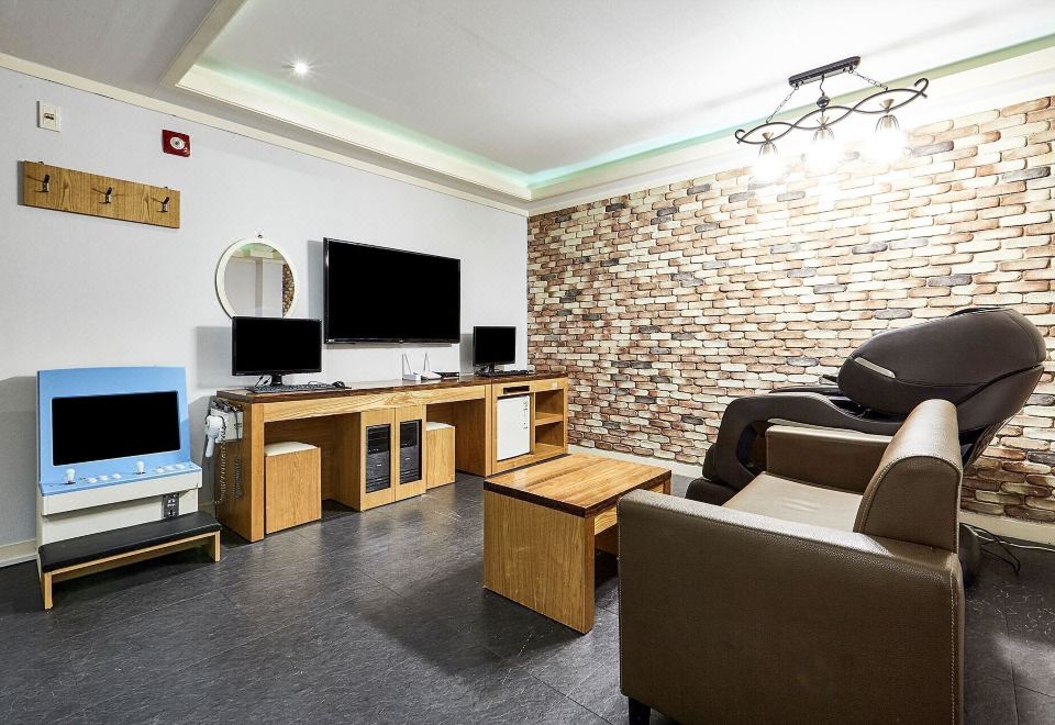 Hotel Nuri Hotel Overview