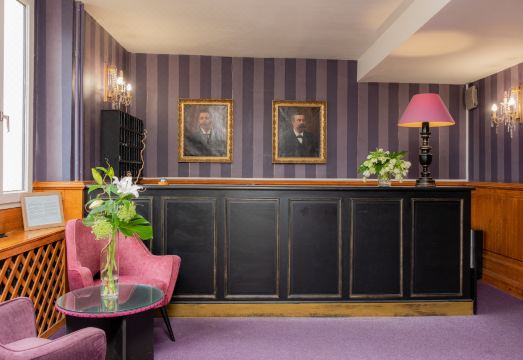 Château des Reynats Hotel Overview