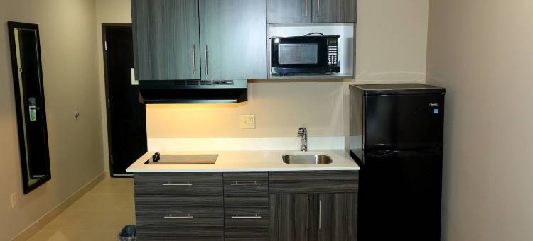 普雷里维尔美洲最佳价值套房酒店(Americas Best Value Inn and Suites Prairieville)图片