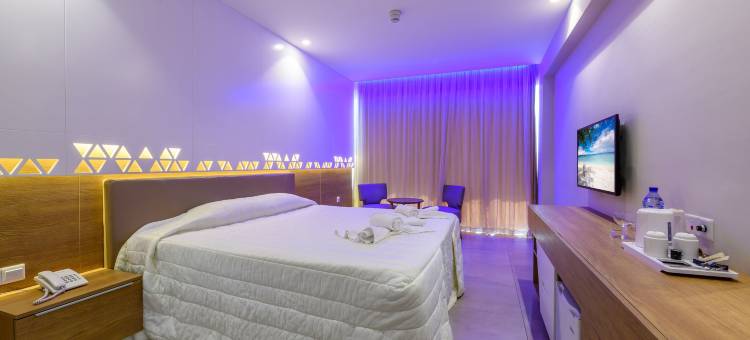 季节酒店-限成人入住(Seasons Hotel (Adults Only))图片