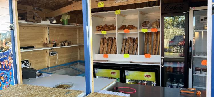 金佩蒂特邦赫酒店(Au Petit Bonheur)图片