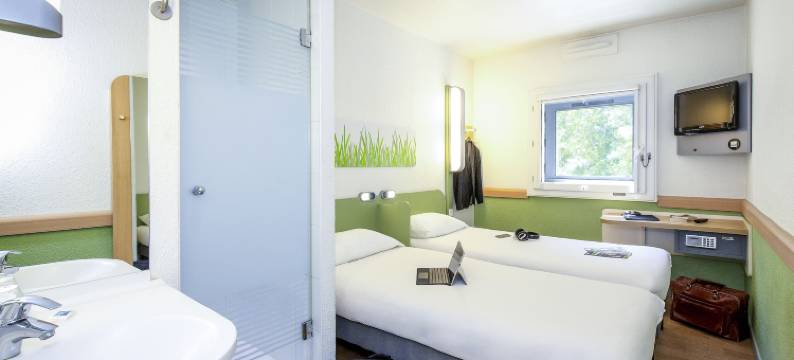 First Inn Hotel 阿普特(First Inn Hotel)图片