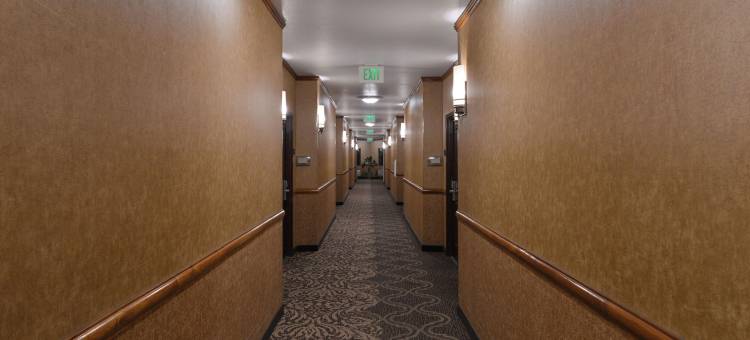 柑橘套房雷德兰兹洛马琳达酒店(Citrus Suites Redlands Loma Linda Hotel)图片