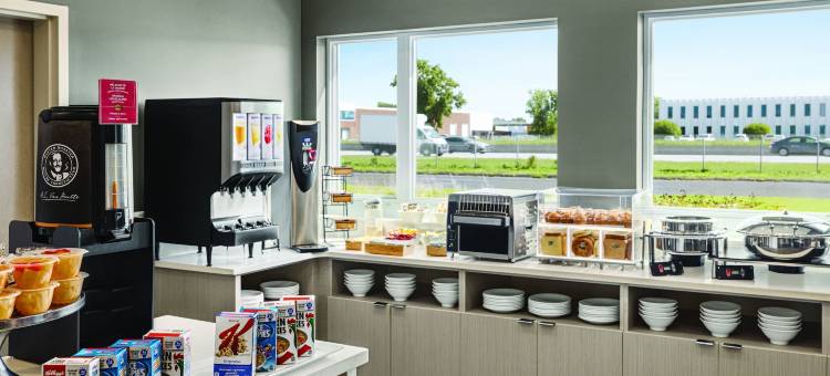 博斯布朗麦客达温德姆酒店(Microtel Inn & Suites by Wyndham Boisbriand)图片