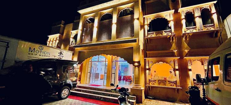 西亚瓦尔宫殿(Siyavar Palace)图片