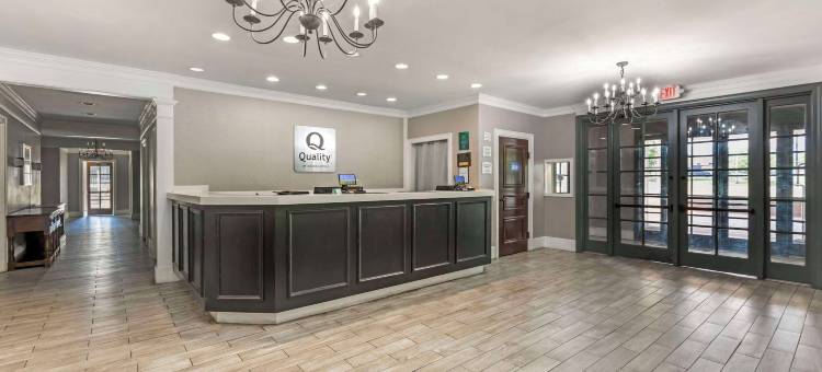 套房酒店(品质酒店套房桑蒂)(Quality Inn & Suites)图片