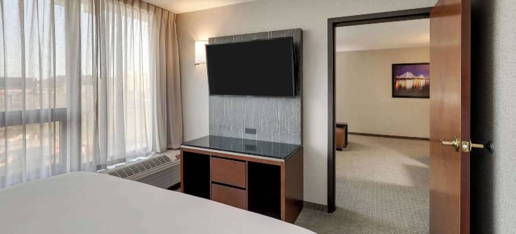 开普吉拉多德鲁里套房酒店(Drury Inn & Suites Cape Girardeau)图片