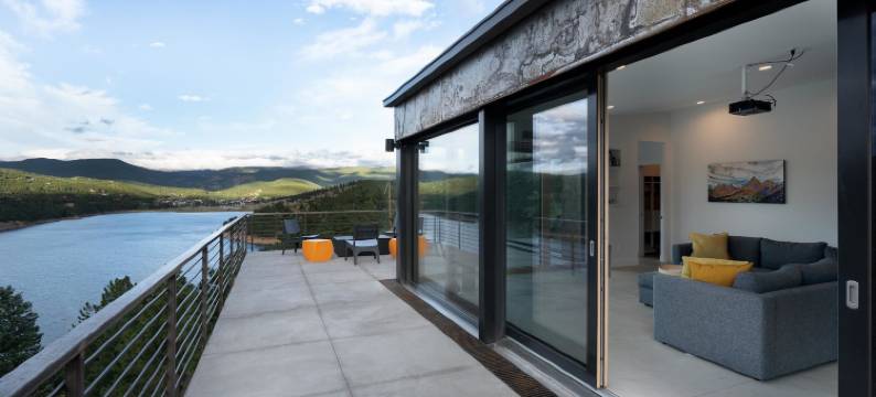 Timberline Haus 3卧室家庭住房由RedAwning提供(Timberline Haus 3 Bedroom Home by RedAwning)图片