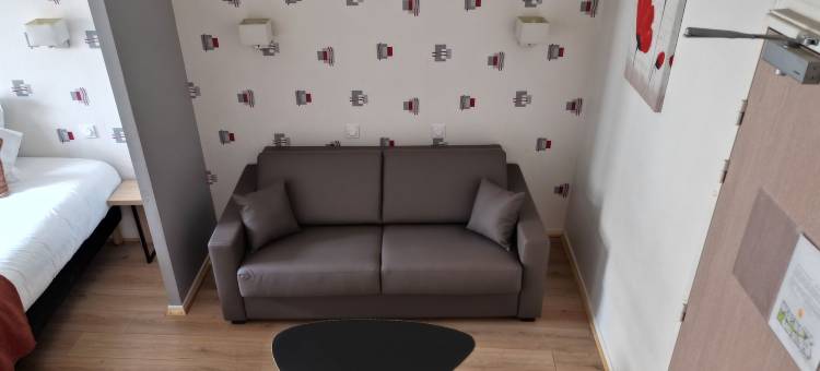 普拉坦尼斯酒店(Contact Hôtel les Platanes Villeneuve Sur Lot Centre)图片