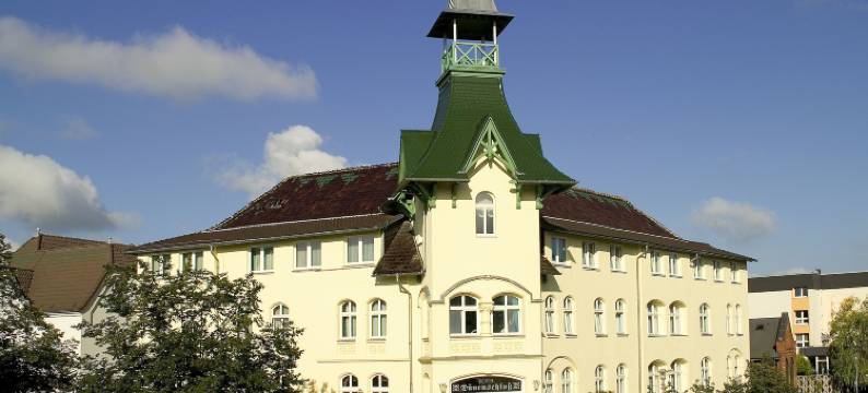 杜恩施罗博酒店(Hotel Dünenschloss Mit Private Spa)图片