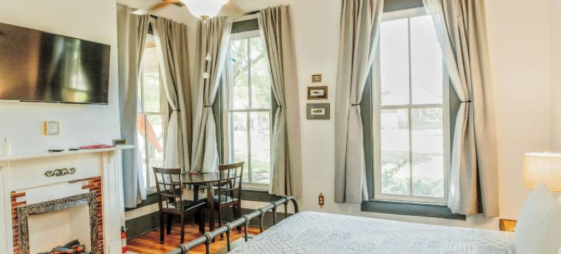 阿尔派恩床和早餐(Alpine Bed and Breakfast)图片