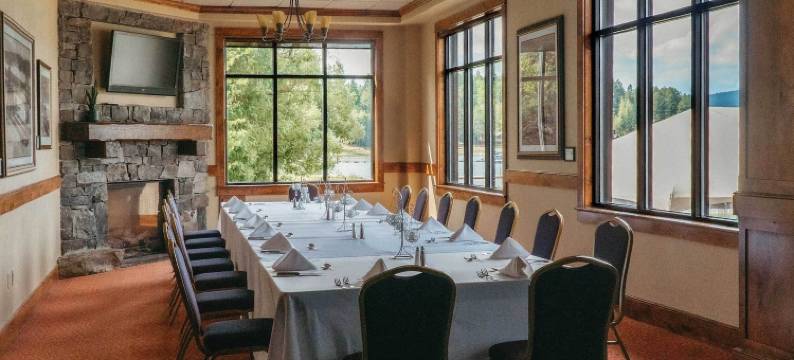 白鱼镇小屋酒店(Lodge at Whitefish Lake)图片