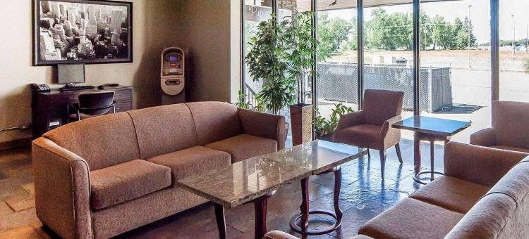 亚伯达布鲁克斯 6 号汽车旅馆酒店(Motel 6 Brooks, AB)图片