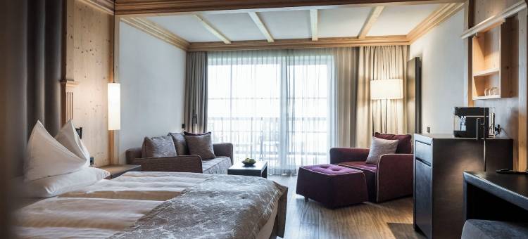 多洛米蒂阿德勒水疗度假村(Adler Spa Resort Dolomiti)图片