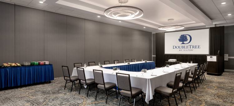 迈尔斯堡钟楼购物区希尔顿逸林酒店及度假村(Doubletree by Hilton Fort Myers at Bell Tower Shops)图片