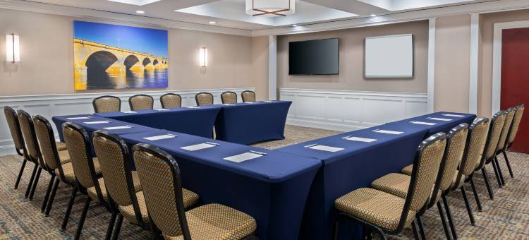 法明顿欢朋套房酒店(Hampton Inn & Suites Hartford/Farmington)图片