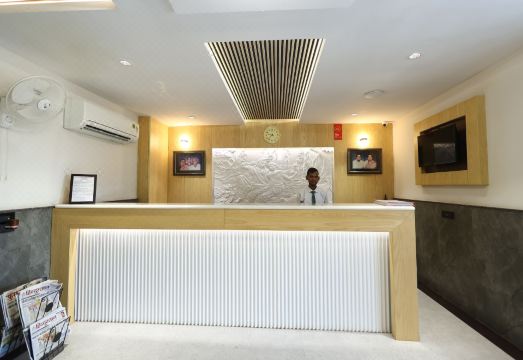 Hotel Sar Kamla Dham Hotel Overview