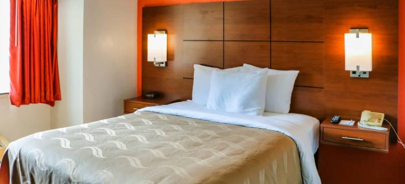 沃特敦-德拉姆堡品质套房酒店(Quality Inn & Suites Watertown Fort Drum)图片